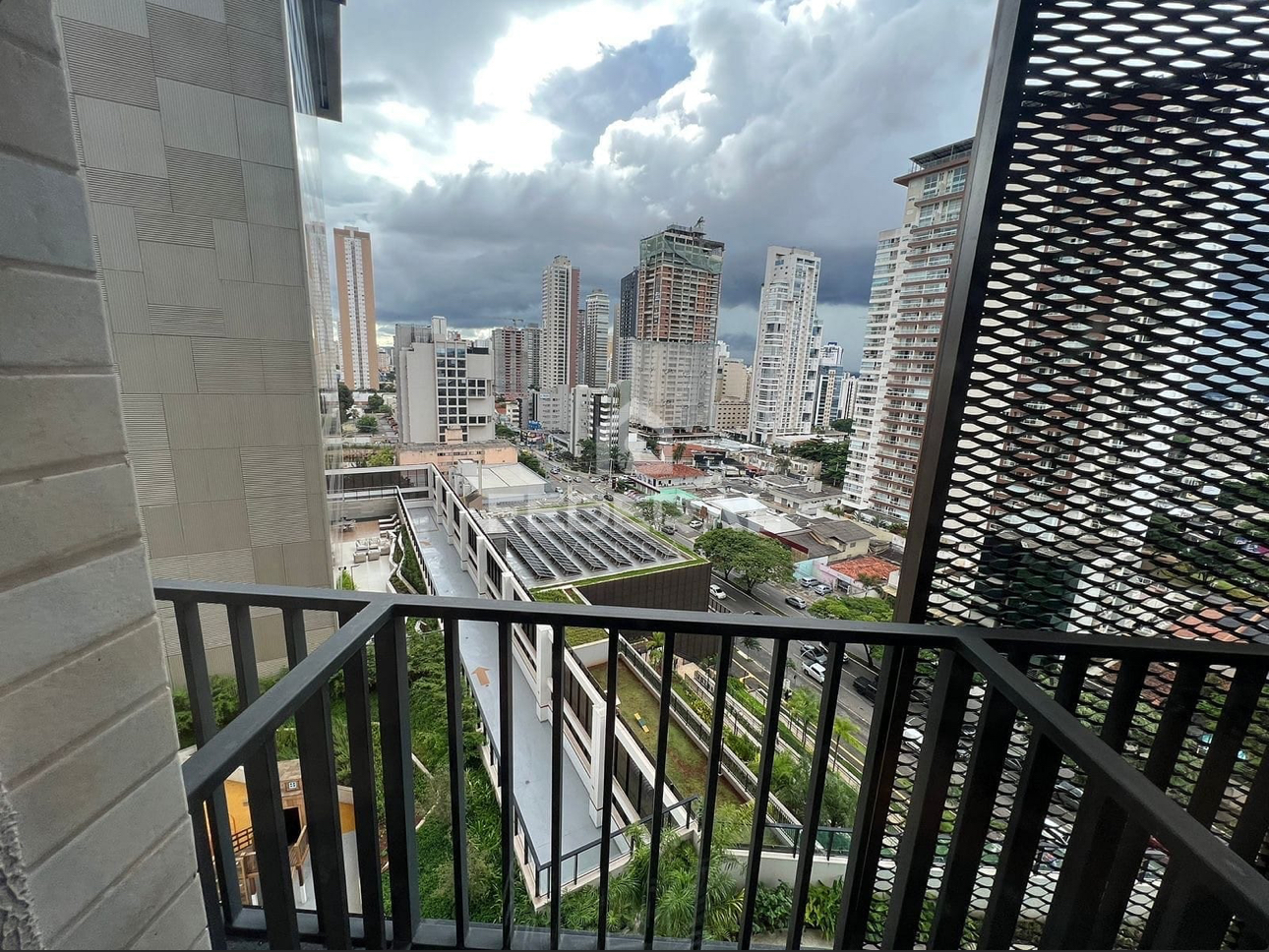 Varanda com vista panorâmica do Setor Marista